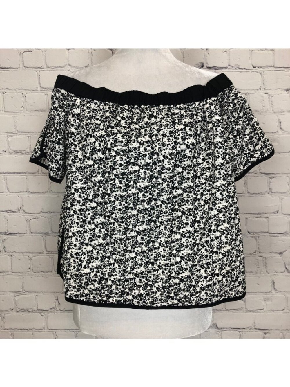 Rag & Bone Off The Shoulder Eyelet Top Size M Black White